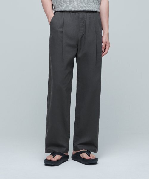 MUSINSA STANDARD(ムシンサスタンダード)の「コットンリネンワンタックワイドパンツ【ガンメタル】(その他パンツ・メンズ・その他・38/36/34/32/30/26/28)」の1枚目の写真