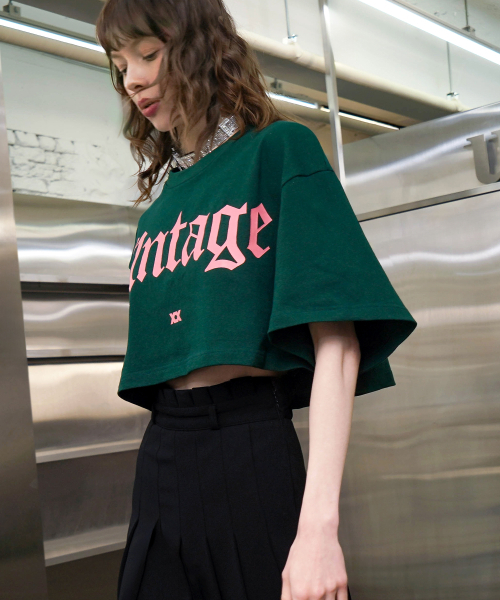 UNTAGE（アンテージ）の「ロゴプリントケープクロップ半袖Tシャツ[グリーン(WOMAN)]_UTT-ST38（Tシャツ/カットソー・レディース・その他・FREE）」の2枚目の写真