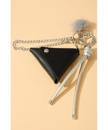 ottilie（オティーリエ）の「ポンポンファー付き　キーホルダー　TKE（キーホルダー）」