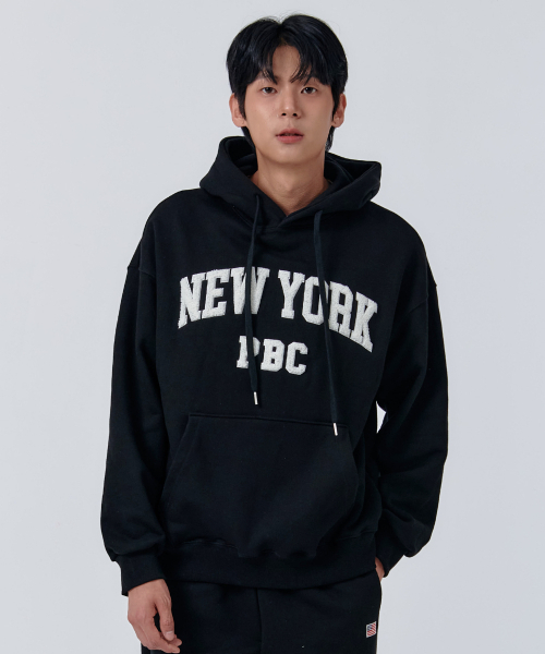 PAPERBOY(ペーパーボーイ)の「ブクルニューヨーク フードパーカー-ブラック(パーカー・レディース・その他・SMALL/MEDIUM/LARGE/X-LARGE)」の2枚目の写真