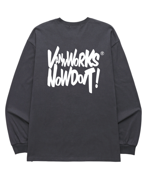 VANNWORKS(バンワークス)の「NOW DOIT ロングスリーブ (VLS0082) チャコール(Tシャツ/カットソー・レディース・その他・SMALL/MEDIUM/LARGE/XX-LARGE/X-LARGE)」の3枚目の写真