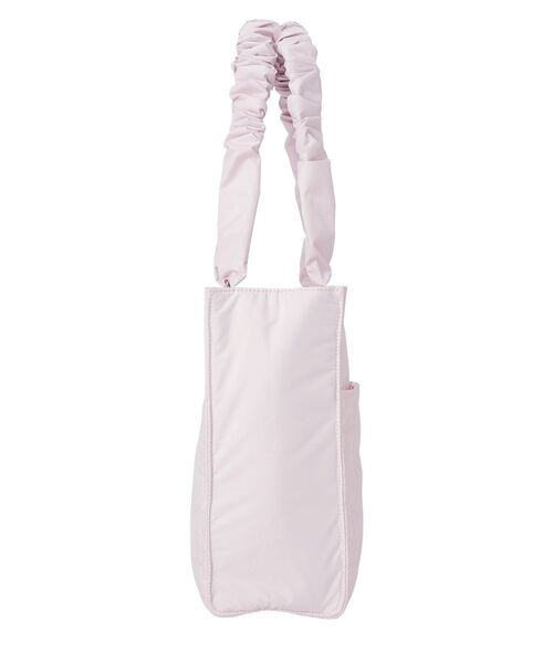 Maison de FLEUR(メゾンドフルール)の「【WEB限定カラーあり】ギャザーハンドルリボンキルティングトート(トートバッグ・レディース・ピンク/ブラック/アイボリー・FREE)」の17枚目の写真