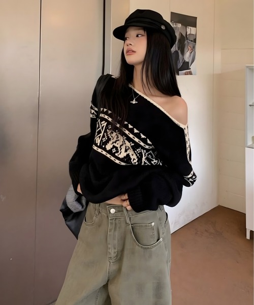 CANVAS+(キャンバスプラス)の「【CANVAS+】ノルディック柄ニットトップス(ニット/セーター・レディース・ブラック/レッド・M)」の1枚目の写真