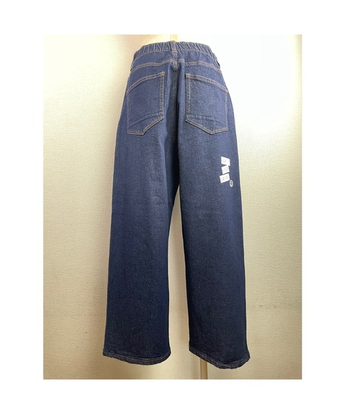 WORLD WIDE LOVE!(ワールドワイドラブ)の「ワイドストレートパンツ(デニムパンツ・レディース・グレー/ネイビー・1)」の4枚目の写真