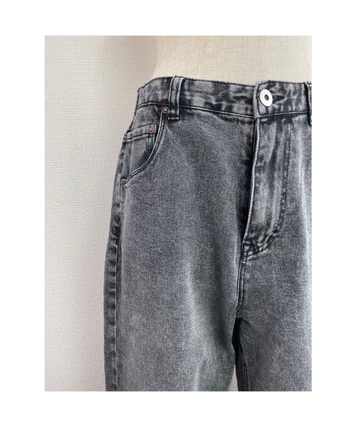 WORLD WIDE LOVE!(ワールドワイドラブ)の「ワイドストレートパンツ(デニムパンツ・レディース・グレー/ネイビー・1)」の14枚目の写真