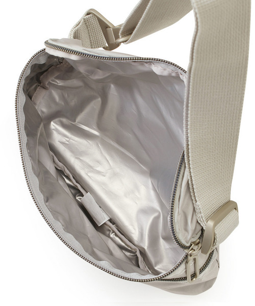 LeSportsac（レスポートサック）の「ESSENTIAL BELT BAG ソフトトープC（ボディバッグ/ウエストポーチ・レディース・グレー・FREE）」の7枚目の写真