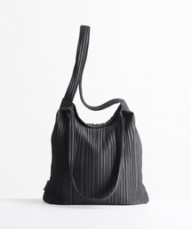 boxy bag 53 - random pleats black