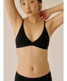 SOOPUI（スープイ）の「Triangle soft bamboo bra in black（ブラジャー）」