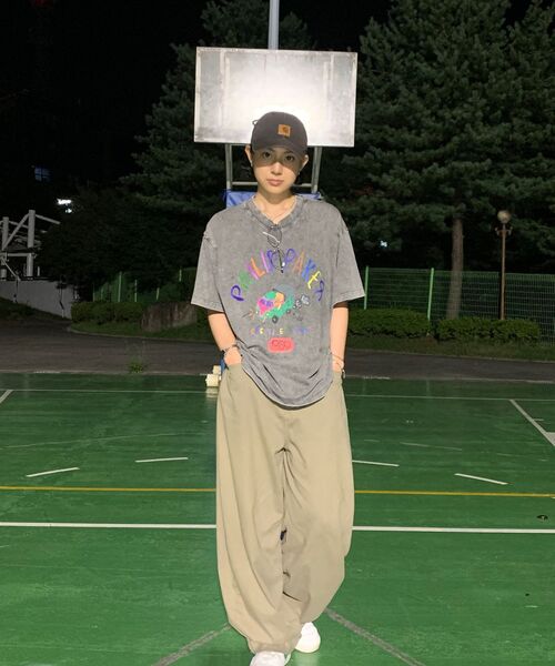 PHILIPPAKER(フィリップペイカー)の「ビエムシー ミニバス クレヨン 半袖Tシャツ ピグメント ヴィンテージグレー(Tシャツ/カットソー・レディース・その他・MEDIUM/LARGE/X-LARGE)」の20枚目の写真