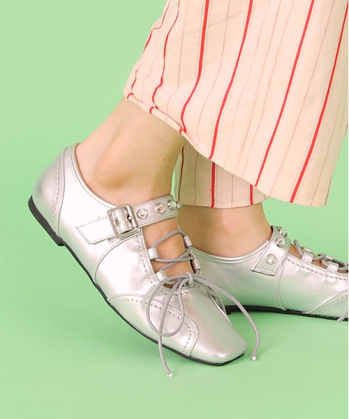 Casselini（キャセリーニ）の「Casselini(キャセリーニ)レースアップスニーカー（スニーカー・レディース・ブラック/シルバー/ホワイト/レッド・23/23.5/24/24.5）」の4枚目の写真