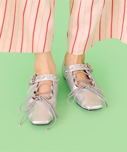 Casselini（キャセリーニ）の「Casselini(キャセリーニ)レースアップスニーカー（スニーカー・レディース・ブラック/シルバー/ホワイト/レッド・23/23.5/24/24.5）」の5枚目の写真