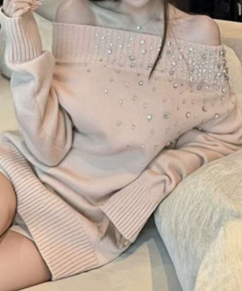 SPIGA（スピーガ）の「ﾗｲﾝｽﾄｰﾝｵﾌｼｮﾙﾆｯﾄ（ニット/セーター・レディース・ホワイト/ピンク/グレー/ブルー・FREE）」の4枚目の写真