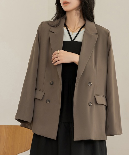 DAY CLOSET（デイ クローゼット）の「後ろ姿もキレイ魅せ。長袖バックスリット ダブルブレスト テーラードジャケット レディース（テーラードジャケット・レディース・ブラウン/アイボリー/ブラック・L/M）」の3枚目の写真