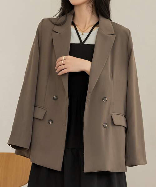 DAY CLOSET（デイ クローゼット）の「後ろ姿もキレイ魅せ。長袖バックスリット ダブルブレスト テーラードジャケット レディース（テーラードジャケット・レディース・ブラウン/アイボリー/ブラック・L/M）」の5枚目の写真