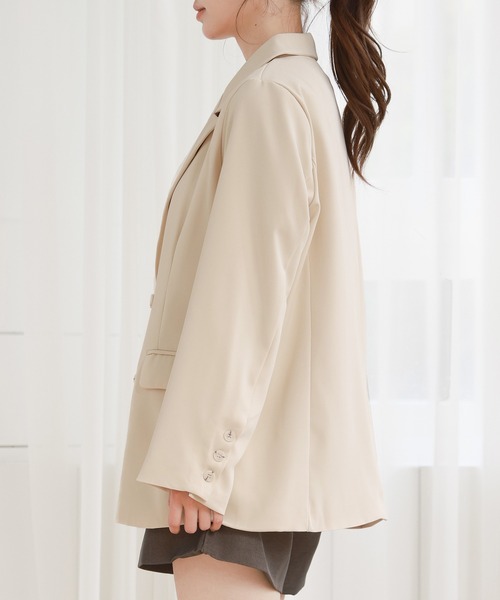 DAY CLOSET（デイ クローゼット）の「後ろ姿もキレイ魅せ。長袖バックスリット ダブルブレスト テーラードジャケット レディース（テーラードジャケット・レディース・ブラウン/アイボリー/ブラック・L/M）」の9枚目の写真