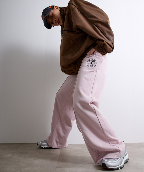 JORDAN BRAND(ジョーダンブランド)の「【NIKE / ナイキ】W J PSG FLC PANT HV0142- 627/060(スウェットパンツ・メンズ・ブラック/ピンク・MEDIUM/LARGE)」の12枚目の写真