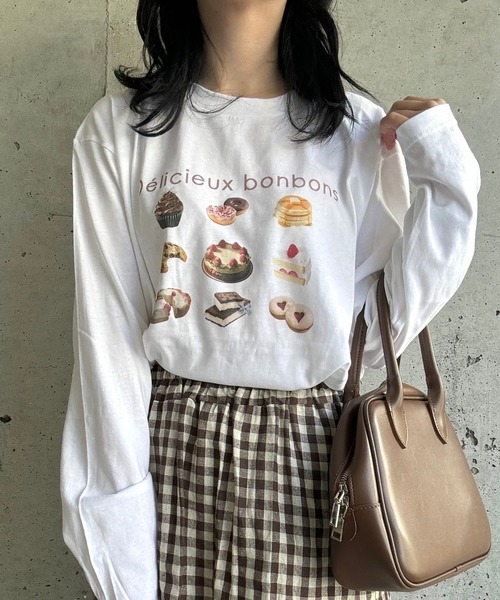 etta(エタ)の「スイーツデザインロンT/長袖Tシャツ(Tシャツ/カットソー・レディース・D/C/B/A/ホワイト・MEDIUM/X-SMALL/LARGE)」の2枚目の写真