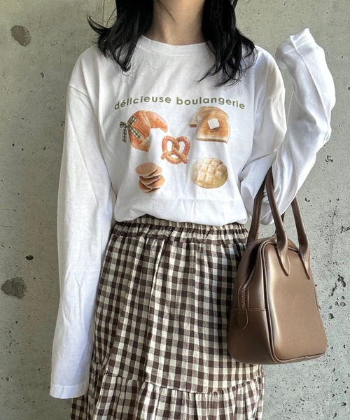 etta(エタ)の「スイーツデザインロンT/長袖Tシャツ(Tシャツ/カットソー・レディース・D/C/B/A/ホワイト・MEDIUM/X-SMALL/LARGE)」の1枚目の写真