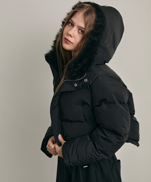 MELLOWNEON クロップドダウンジャケット ブラック ケープファーカラークロップド丈ブルゾン（ダウンジャケット/コート