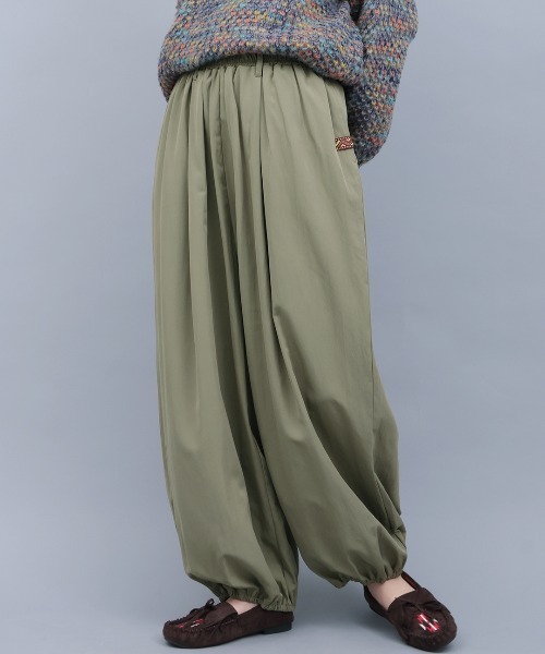 チチカカ(チチカカ)の「ウ゛ィンテージナイロンギャザーパンツ(その他パンツ・レディース・グレー/カーキ/ブラック・FREE)」の3枚目の写真