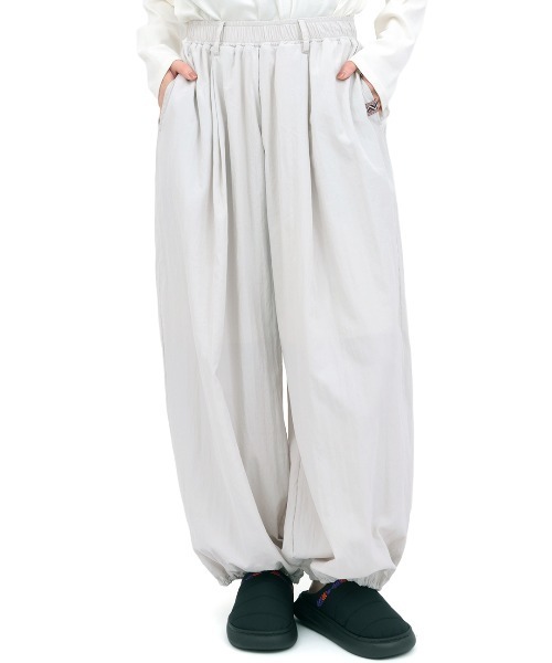 チチカカ(チチカカ)の「ウ゛ィンテージナイロンギャザーパンツ(その他パンツ・レディース・グレー/カーキ/ブラック・FREE)」の8枚目の写真