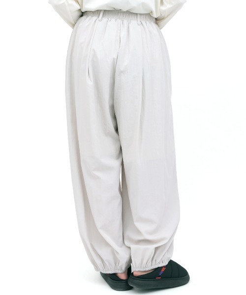 チチカカ(チチカカ)の「ウ゛ィンテージナイロンギャザーパンツ(その他パンツ・レディース・グレー/カーキ/ブラック・FREE)」の11枚目の写真