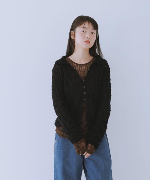 KBF(ケイビーエフ)の「クロシェレースニットシャツ(ニット/セーター・レディース・アイボリー/ブラック/レッド・ONE)」の6枚目の写真
