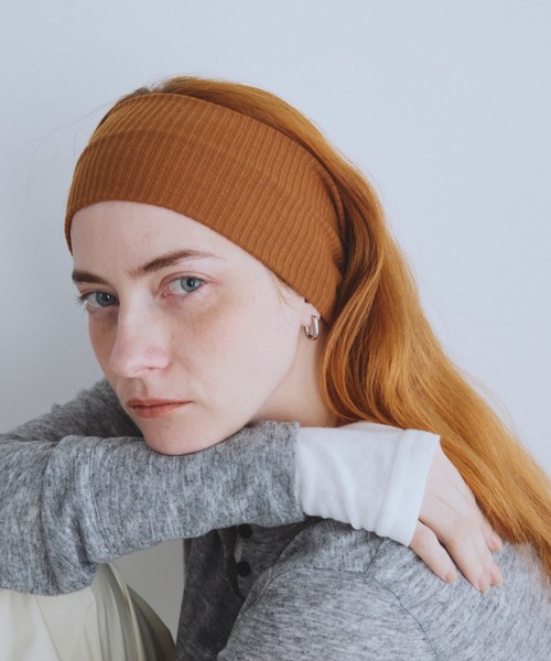 Auntie Rosa Holiday（アンティローザホリデー）の「リブワイドヘアターバン（ヘアバンド・レディース・グレー/ブラック/キャメル・FREE）」の14枚目の写真