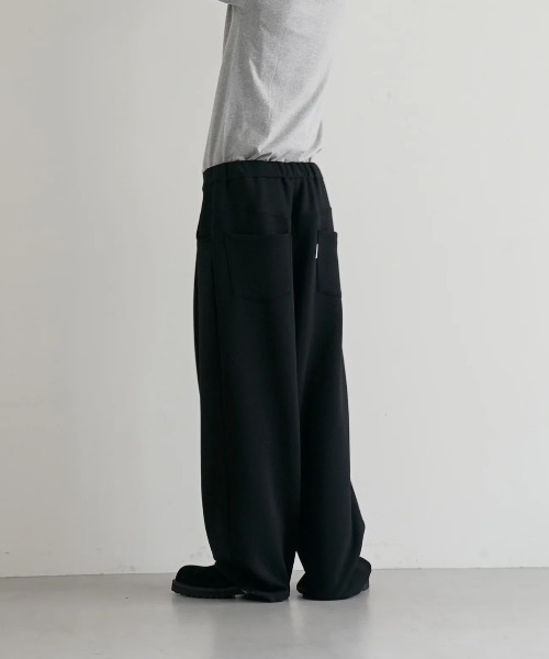NEONSIGN（ネオンサイン）の「【EXCLUSIVE】NEONSIGN Wide tech slacks（スラックス・メンズ・ブラック・46/44）」の2枚目の写真