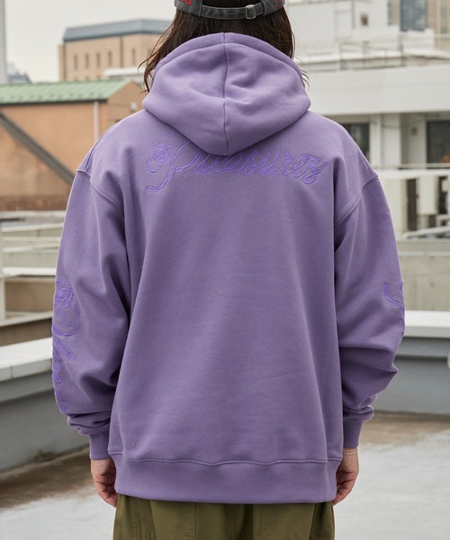 PLEASURES（プレジャー）の「PLEASURES/プレジャーズ SCRAWL HOODIE ヘビーウェイト プルオーバーパーカー 2026年春夏（パーカー・メンズ・パープル・XL/M/L）」の3枚目の写真