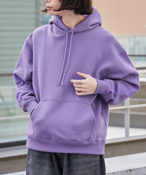 PLEASURES（プレジャー）の「PLEASURES/プレジャーズ SCRAWL HOODIE ヘビーウェイト プルオーバーパーカー 2026年春夏（パーカー・メンズ・パープル・XL/M/L）」の13枚目の写真