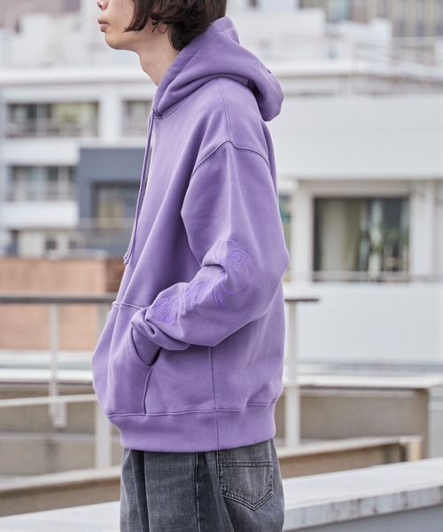 PLEASURES（プレジャー）の「PLEASURES/プレジャーズ SCRAWL HOODIE ヘビーウェイト プルオーバーパーカー 2026年春夏（パーカー・メンズ・パープル・XL/M/L）」の18枚目の写真
