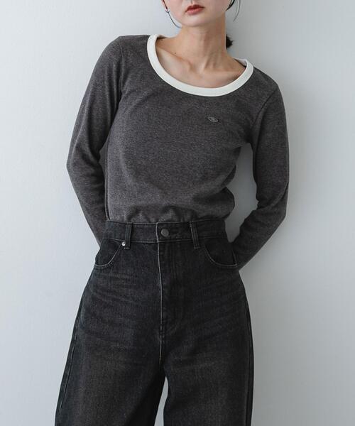 SENSE OF PLACE by URBAN RESEARCH(センスオブプレイスバイアーバンリサーチ)の「ラウンドネックリブTシャツ(Tシャツ/カットソー・レディース・チャコールグレー/ベージュ/ネイビー/ホワイト系その他・ONE)」の3枚目の写真
