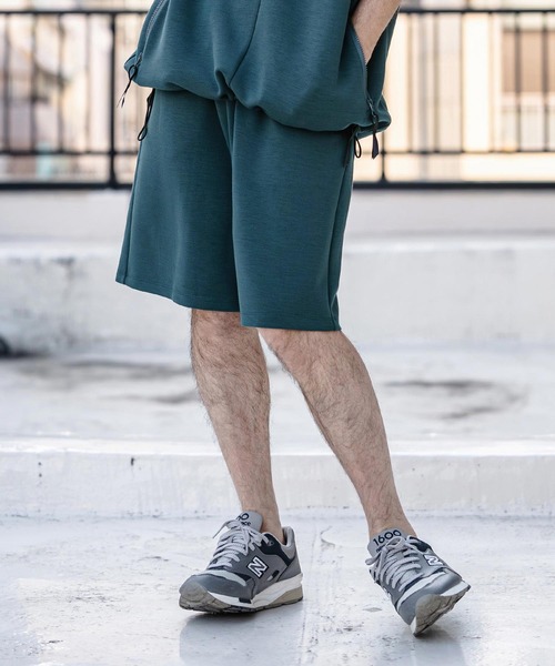 CAMBIO(カンビオ)の「mp14527-Lyocell Blend Lightweight Cardboard Knit Short Pants ショートパンツ(S65526cmb)(その他パンツ・メンズ・ブラック/ダークブルー/チャコール/キナリ・S/M/L)」の1枚目の写真