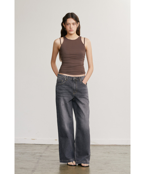 AFTERHOURS(アフターアワーズ)の「SHIRRING STRAP SLEEVELESS TOP (BROWN)(Tシャツ/カットソー・レディース・その他・FREE)」の4枚目の写真