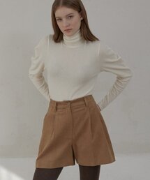 Two Tuck Corduroy Short Pants - Beige