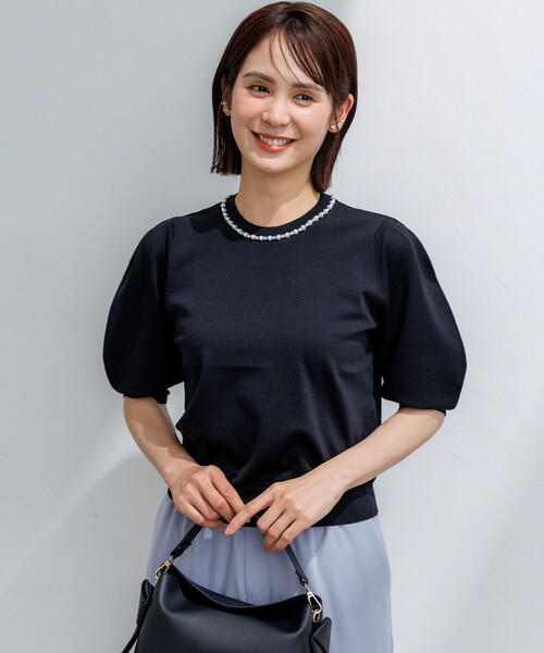 組曲(クミキョク)の「クリアストレッチビジューレーン6分袖 ニット(ニット/セーター・レディース・ホワイト系/ブラック系2/ブラック系・2/3)」の1枚目の写真