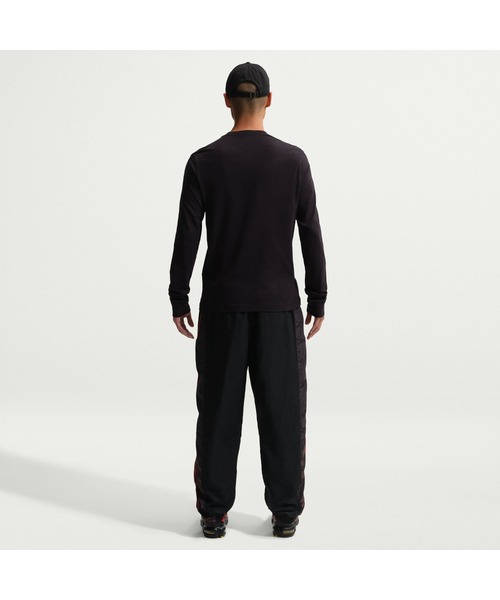 NIKE(ナイキ)の「NIKE/ナイキ NSW TEE LS SOLE RALLY PAT(Tシャツ/カットソー・メンズ・ブラック/ホワイト・S/M/L/XL)」の3枚目の写真