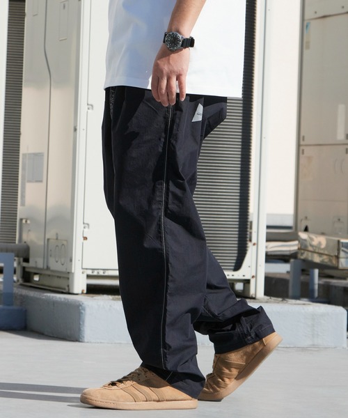 and wander(アンドワンダー)の「and wander/アンドワンダー×Gramicci/グラミチ C/N climbing pant コラボレーションロゴ クライミングパンツ 2026年春夏(その他パンツ・メンズ・カーキ/ブラック・L/XL/M)」の7枚目の写真