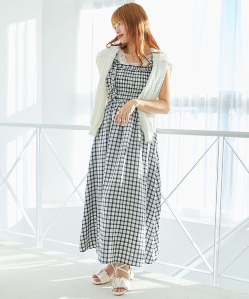 MAJESTIC LEGON(マジェスティックレゴン)の「シアーギャザーサンダル(サンダル・レディース・アイボリー/ブラック系その他2/ブラック/ベージュ/オフホワイト/チャコールグレー・SMALL/MEDIUM/LARGE/X-LARGE/XXL)」の13枚目の写真