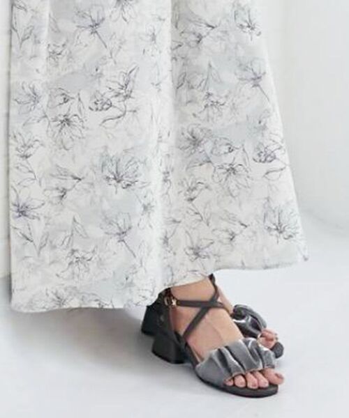 MAJESTIC LEGON（マジェスティックレゴン）の「シアーギャザーサンダル（サンダル・レディース・アイボリー/ブラック系その他2/ブラック/ベージュ/オフホワイト/チャコールグレー・SMALL/MEDIUM/LARGE/X-LARGE/XXL）」の10枚目の写真