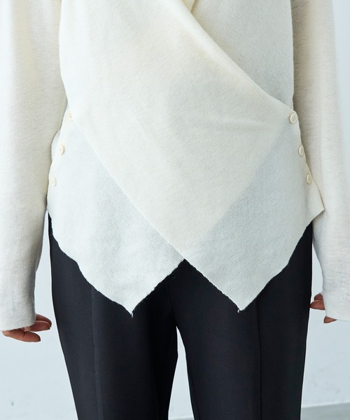mil(ミル)の「クロスデザイン ニットトップス【586151】(ニット/セーター・レディース・アイボリー/ブラック・ONE SIZE)」の5枚目の写真