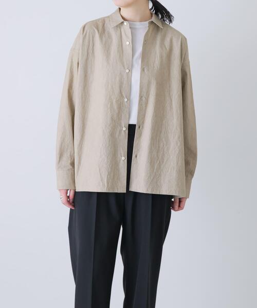 かぐれ（カグレ）の「『ユニセックス』コットンレギュラーカラーボックスシャツ（シャツ/ブラウス・レディース・チャコールグレー/ベージュ/ライトグレー・1/2）」の3枚目の写真