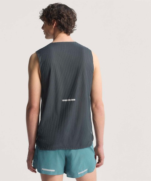 adidas（アディダス）の「Adi365 ランニング クライマクール+ タンクトップ / アディダス adidas（タンクトップ・メンズ・ブルー/ブラック・LARGE/MEDIUM/X-LARGE/XX-LARGE/XX-SMALL/SMALL）」の3枚目の写真