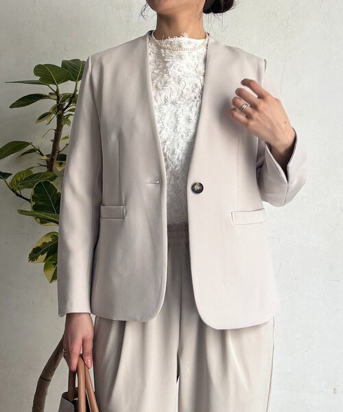 un dix cors（アンディコール）の「【フォーマル・セレモニー】TRダブルクロスシングルジャケット（テーラードジャケット・レディース・ネイビー/グレイッシュベージュ/ブラック・FREE）」の2枚目の写真