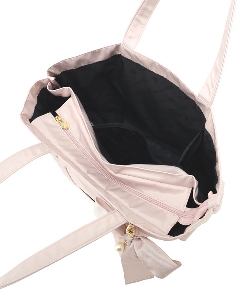 Maison de FLEUR（メゾンドフルール）の「リボンチャーム付きマルチポケットトートバッグ（トートバッグ・レディース・ピンク系その他/ネイビー/ブラック・FREE）」の14枚目の写真