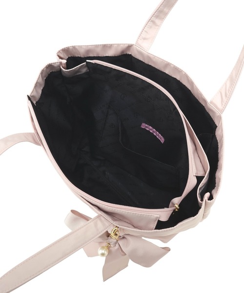 Maison de FLEUR（メゾンドフルール）の「リボンチャーム付きマルチポケットトートバッグ（トートバッグ・レディース・ピンク系その他/ネイビー/ブラック・FREE）」の15枚目の写真