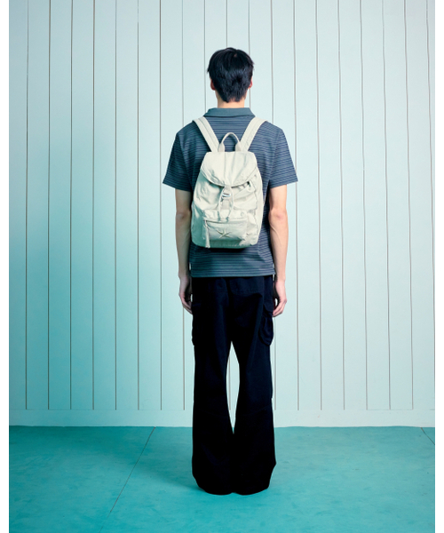THECOLDESTMOMENT(ザコールデストモーメント)の「TCM starfish pocket backpack (beige)(バックパック/リュック・レディース・その他・OS)」の4枚目の写真