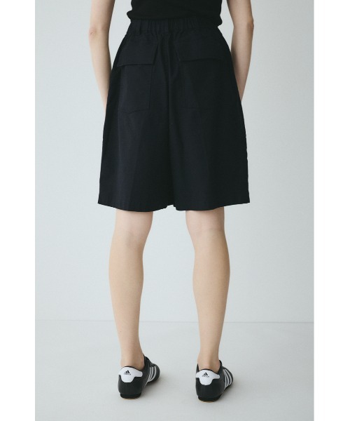 HeRIN.CYE(ヘリンドットサイ)の「Round form baker half pants ラウンドフォルムベイカーカーゴパンツ(その他パンツ・レディース・ホワイト/カーキ/ブラック・38/36)」の5枚目の写真