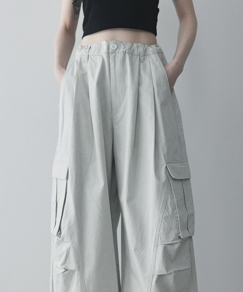 remer(リメール)の「ルーズミリタリーカーゴワイドパンツ / loose military cargo wide PT (3D Seam)(カーゴパンツ・メンズ・ライトグレー/ブラック/カーキ・SMALL/X-SMALL/LARGE/MEDIUM)」の14枚目の写真